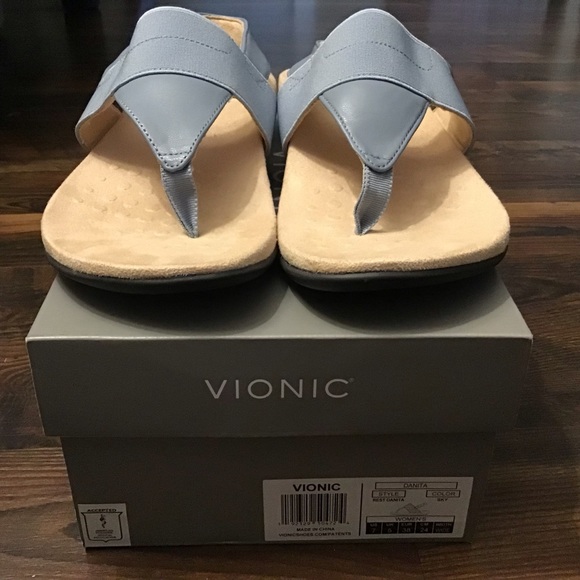 Vionic Rest Danita Adjustable T-Strap Sandals In Sky Sz 7 wide worn once - Picture 1 of 7